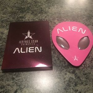 Jeffree Star Alien Eyeshadow Palette BNIB